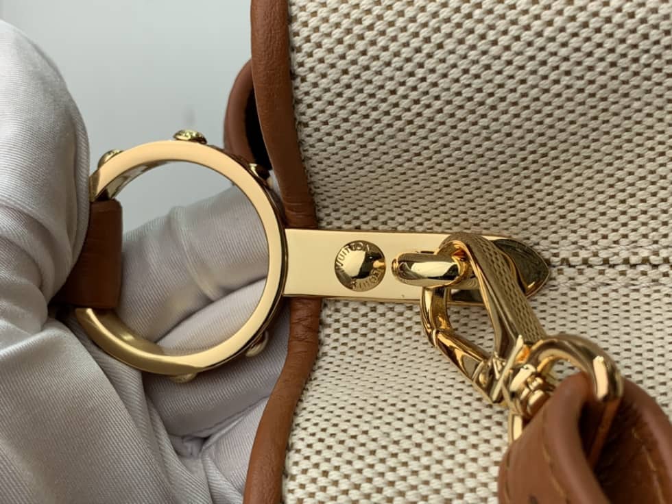 Louis Vuitton Capucines BB M59872 Replica Shoulder Bag