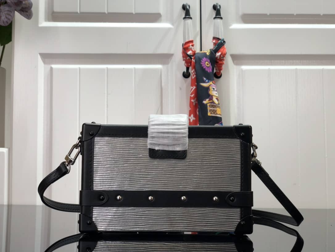 Louis Vuitton Crossbody Dupe Petite Malle  M55309