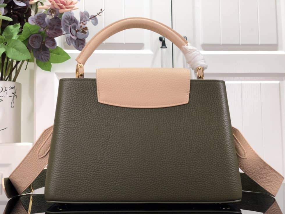 Louis Vuitton Capucines MM M58578 Replica Shoulder Bag