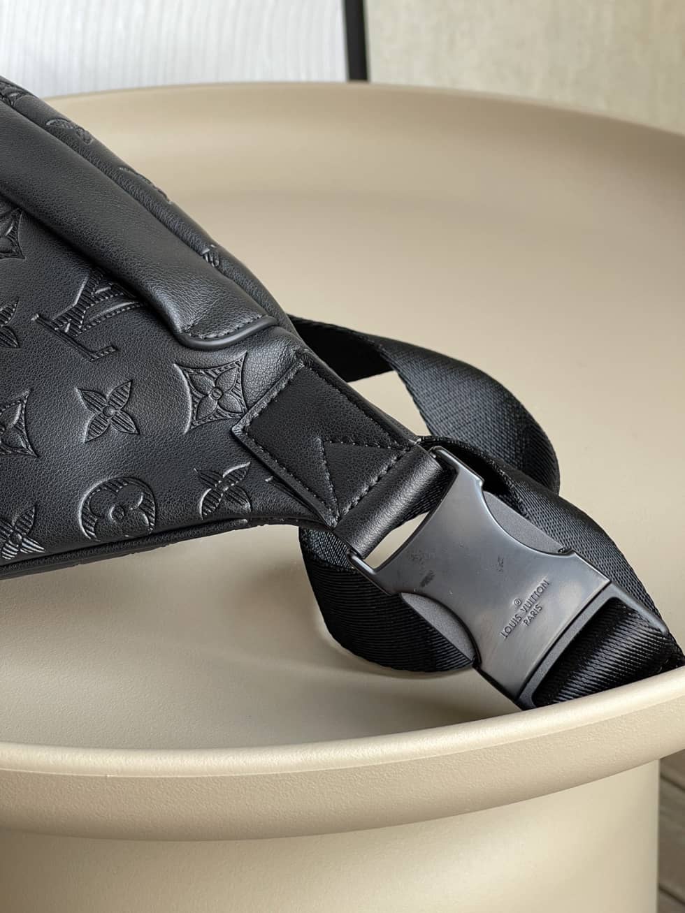 Louis Vuitton Discovery Bumbag PM Monogram Shadow Black M46036 Replica Belt Bag