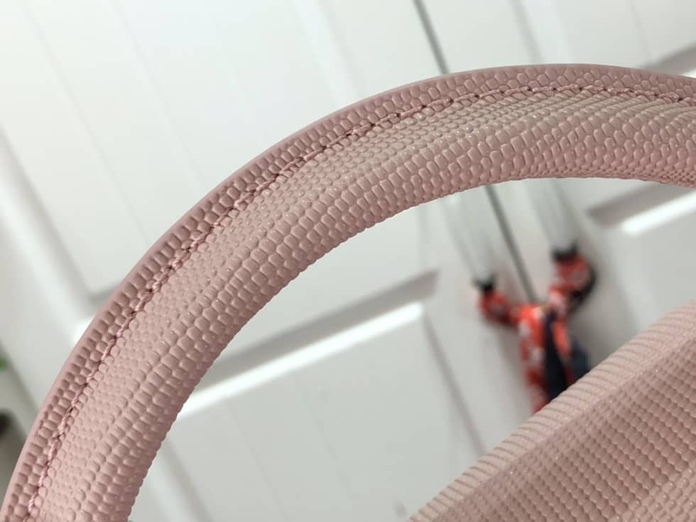 Louis Vuitton Capucines Mini M59268 Replica Shoulder Bag