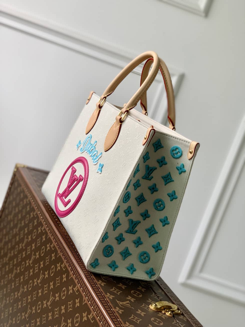 Louis Vuitton OnTheGo MM M20815 Replica Tote