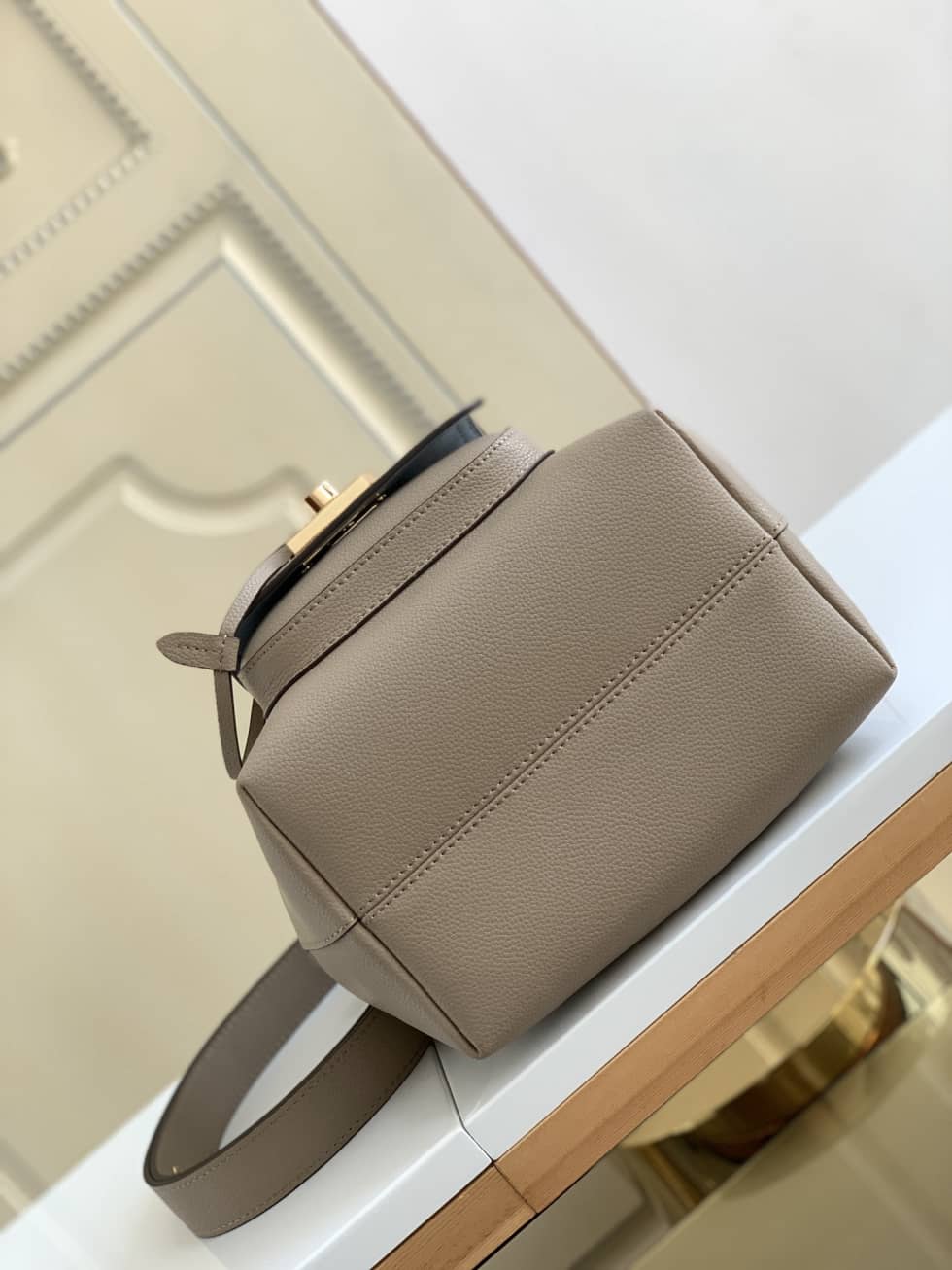 Louis Vuitton Lockme Grained Calf Leather Greige M57688 Replica Bucket Bag