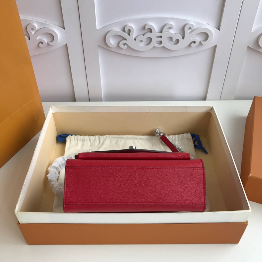 Louis Vuitton MyLockMe BB Calf Chain Replica Shoulder Bag Red M51418