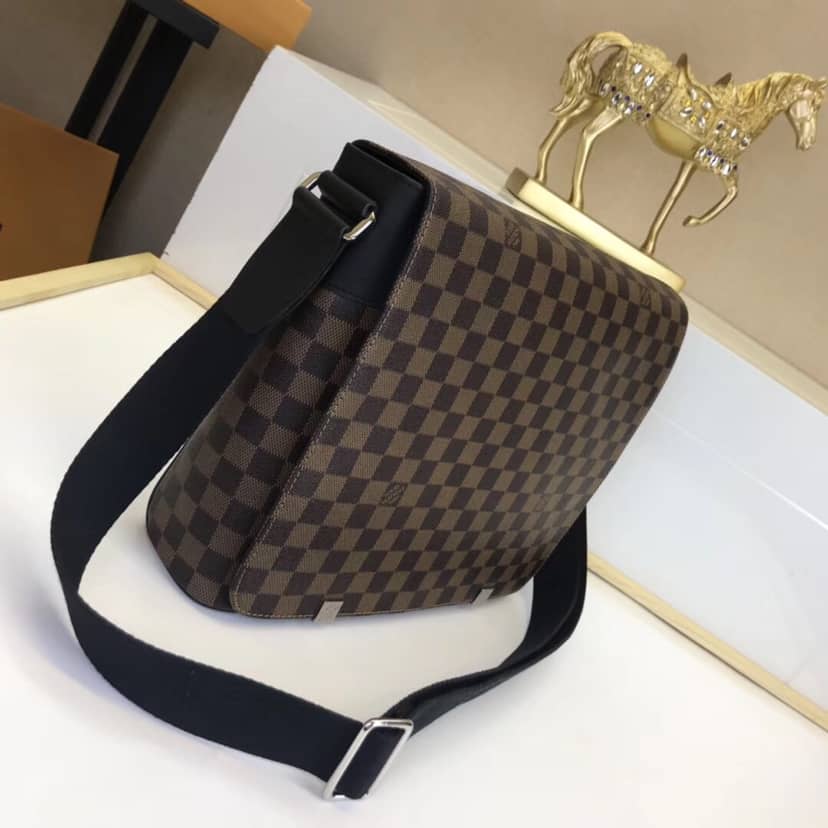 Louis Vuitton District MM Damier Ebene Canvas Bag Replica N41032