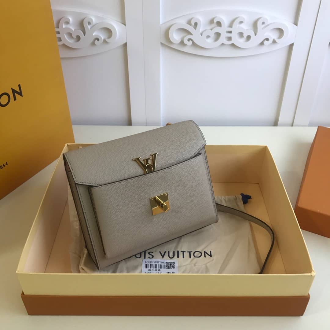 Louis Vuitton MyLockMe BB Calf Chain Replica  Shoulder Bag Apricot M51418