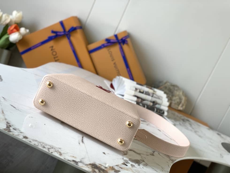 Louis Vuitton Capucines Taurillon Leather Shoulder Bag Replica