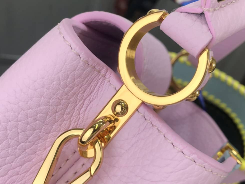 Louis Vuitton Capucines Mini M57945 Replica Shoulder Bag