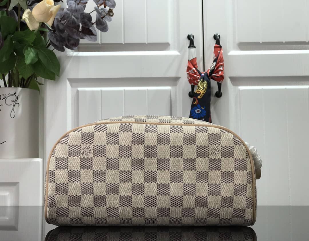 Louis Vuitton King Size Toiletry Bag Replica White M47528