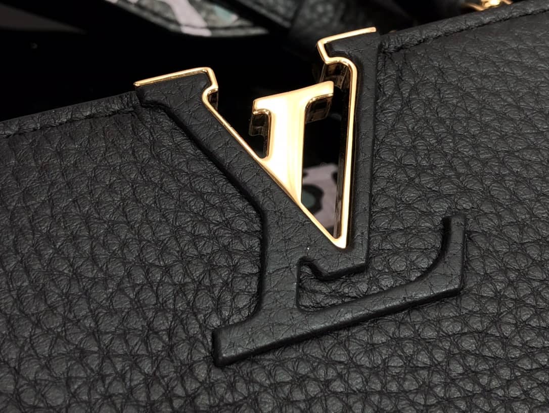 Louis Vuitton Capucines BB Calfskin Handbag Black