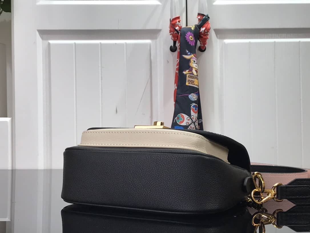 Louis Vuitton Lockme Chain PM Replica Handbag Black M57073