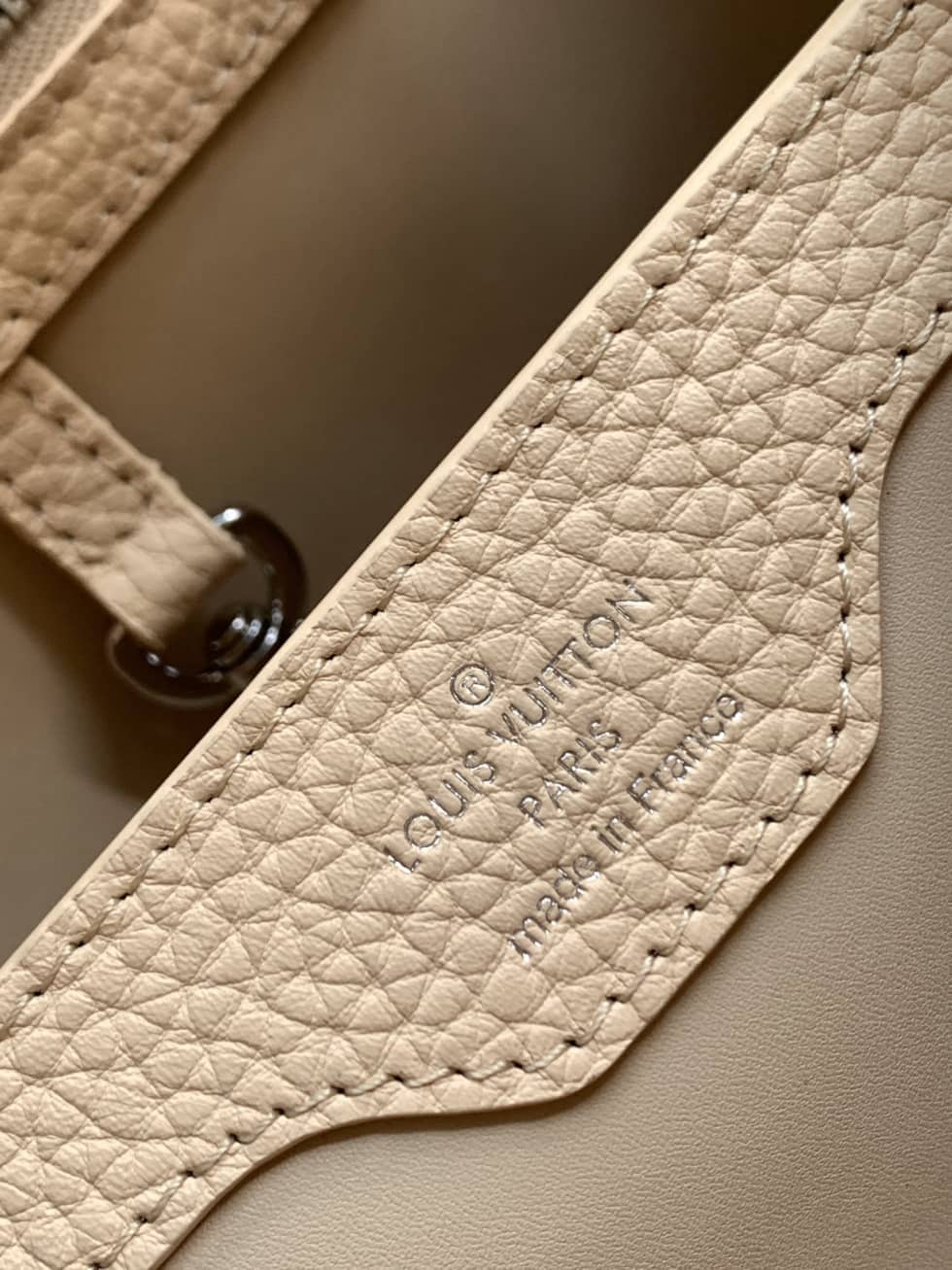 Louis Vuitton Capucines BB Tote Taurillon Leather N92041 Replica Crossbody Bag