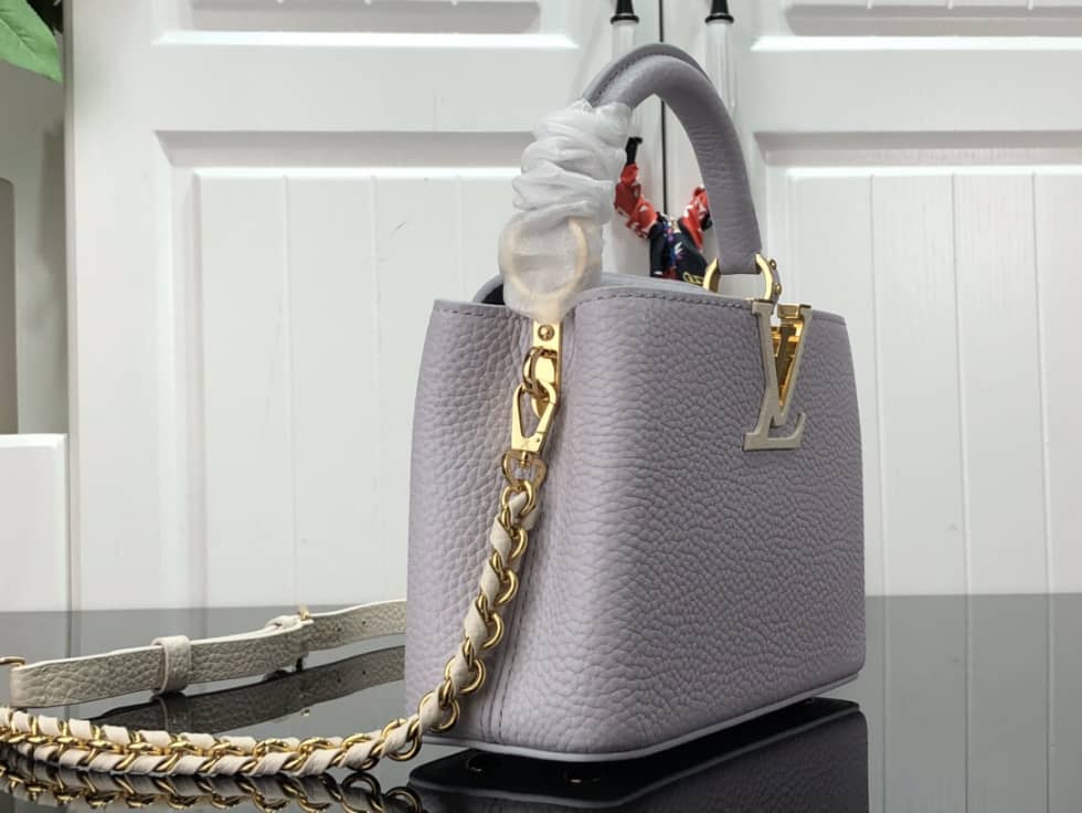 Louis Vuitton Capucines Mini M59709 Replica Shoulder Bag