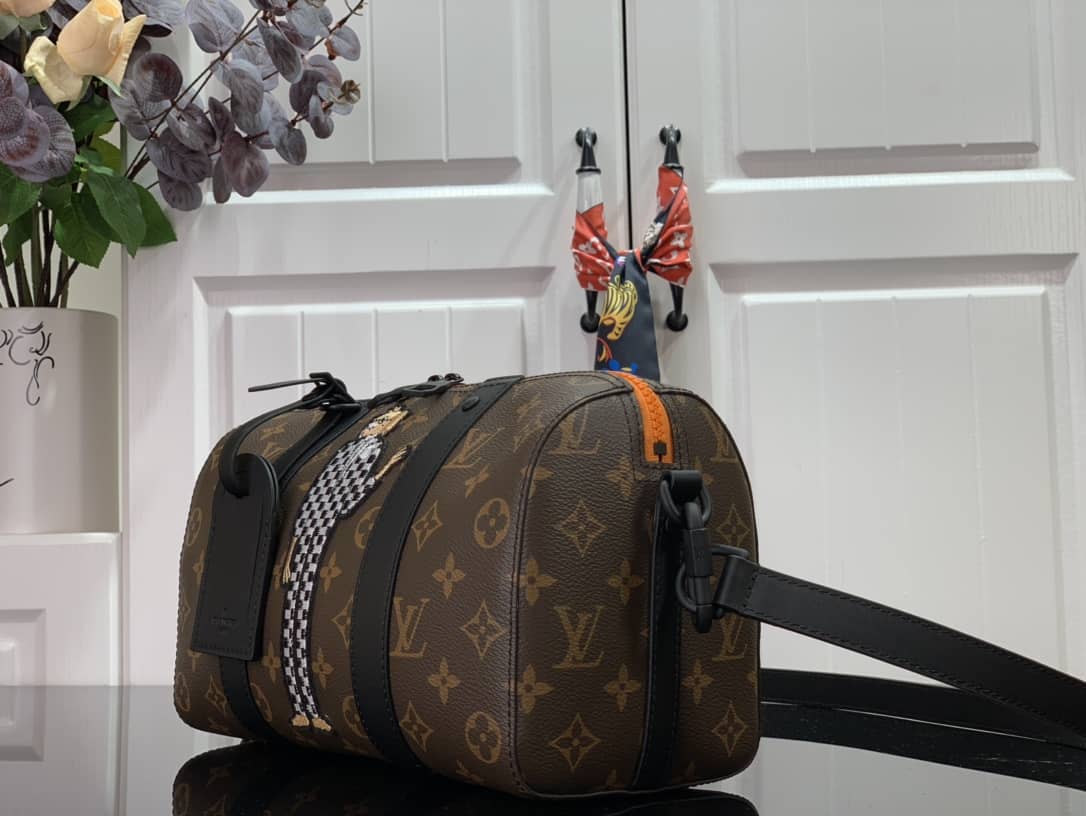 Louis Vuitton City Keepall Friend Virgil Abloh Monogram Replica Shoulder Bag M45652