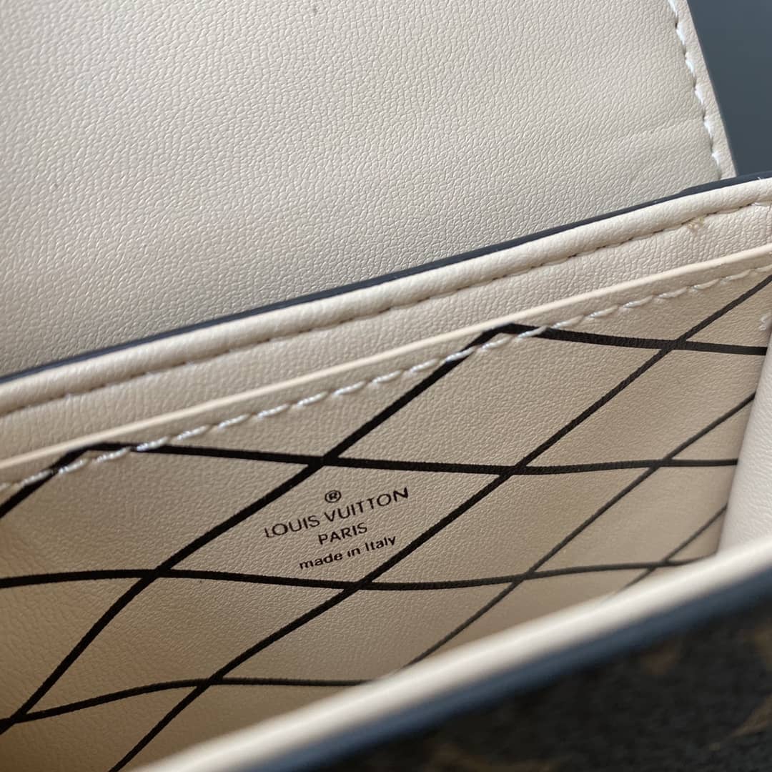 LV 7 Star AAA+ Petite Malle Box Chain Shoulder Bag