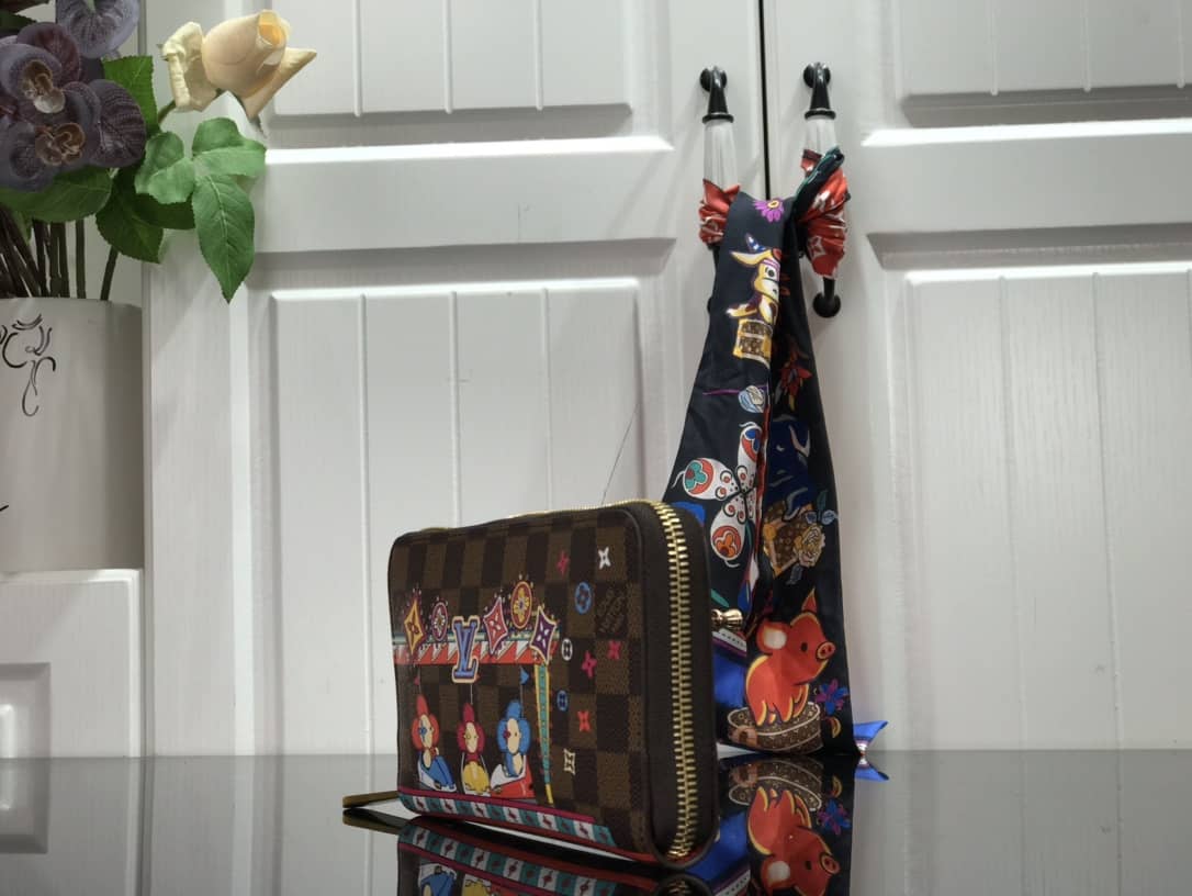 Louis Vuitton Christmas Damier Ebene Canvas Zippy Wallet Replica N60403