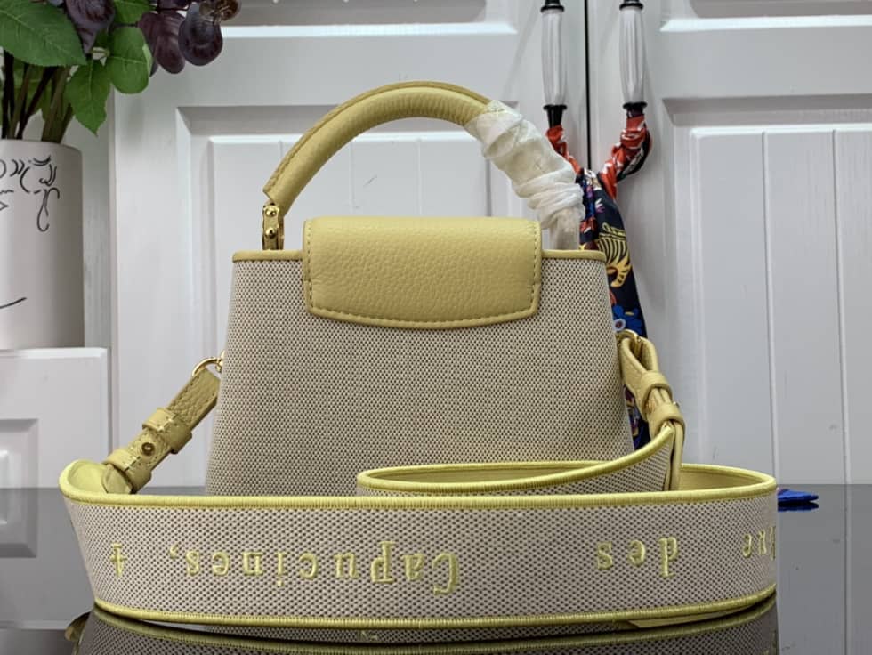 Louis Vuitton Capucines Mini Yellow M59872 Replica Shoulder Bag
