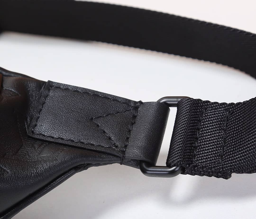 LV Bum Bag Dupe Discovery Mens Leather M44388(ColaReps)