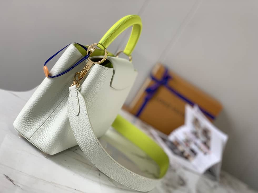 Louis Vuitton Capucines BB Snow White M59468 Replica Shoulder Bag