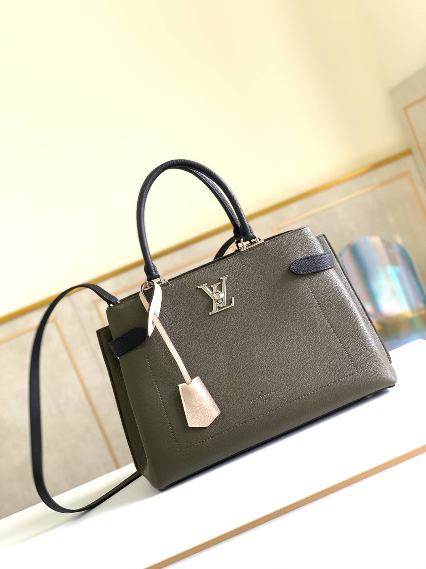 Louis Vuitton Lockme Day Tote Replica Green M53730
