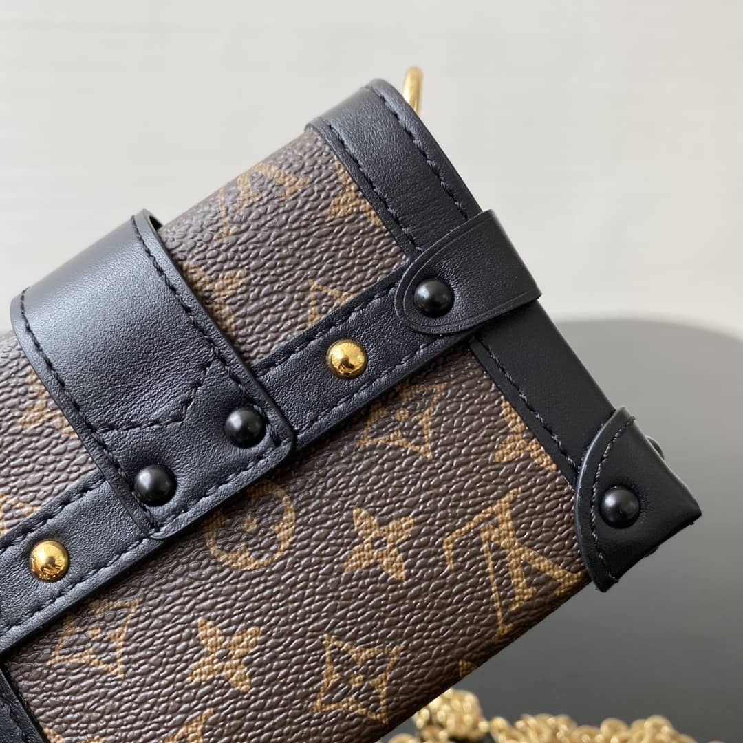 LV 7 Star AAA+ Petite Malle Box Chain Shoulder Bag