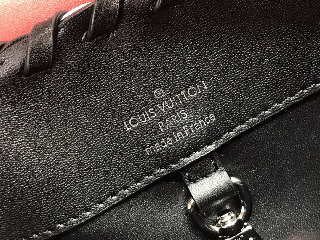 Louis Vuitton Capucines Taurillon Shoulder Bag Replica Red M94519