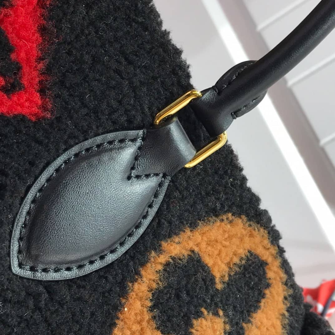 Louis Vuitton Onthego Teddy Shearling Limited GM Tote Replica Black M55421