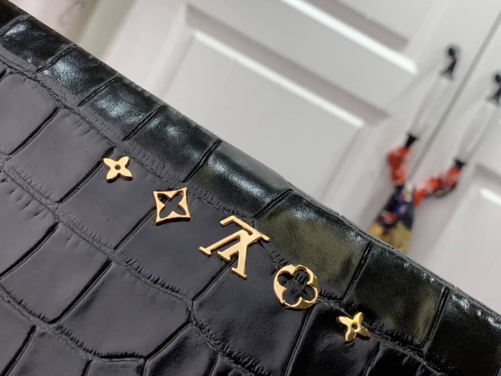 Louis Vuitton Coussin PM M57790 Replica Shoulder Bag