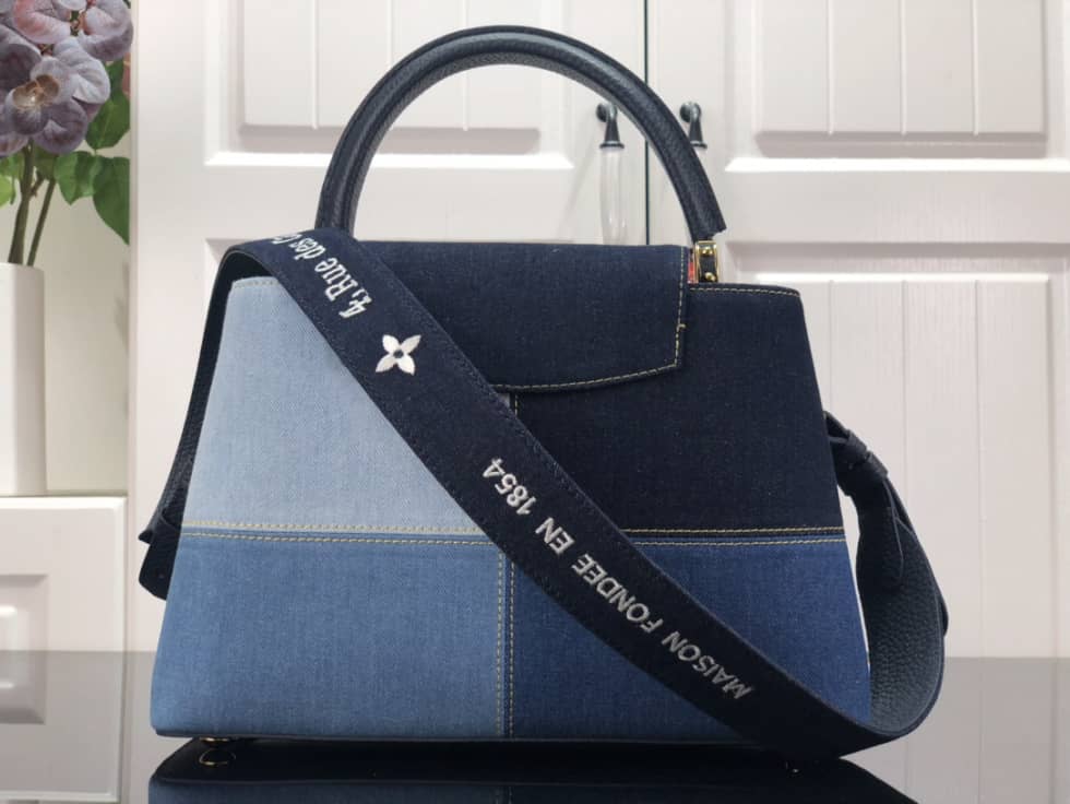 Louis Vuitton Capucines MM M59430 Replica Shoulder Bag