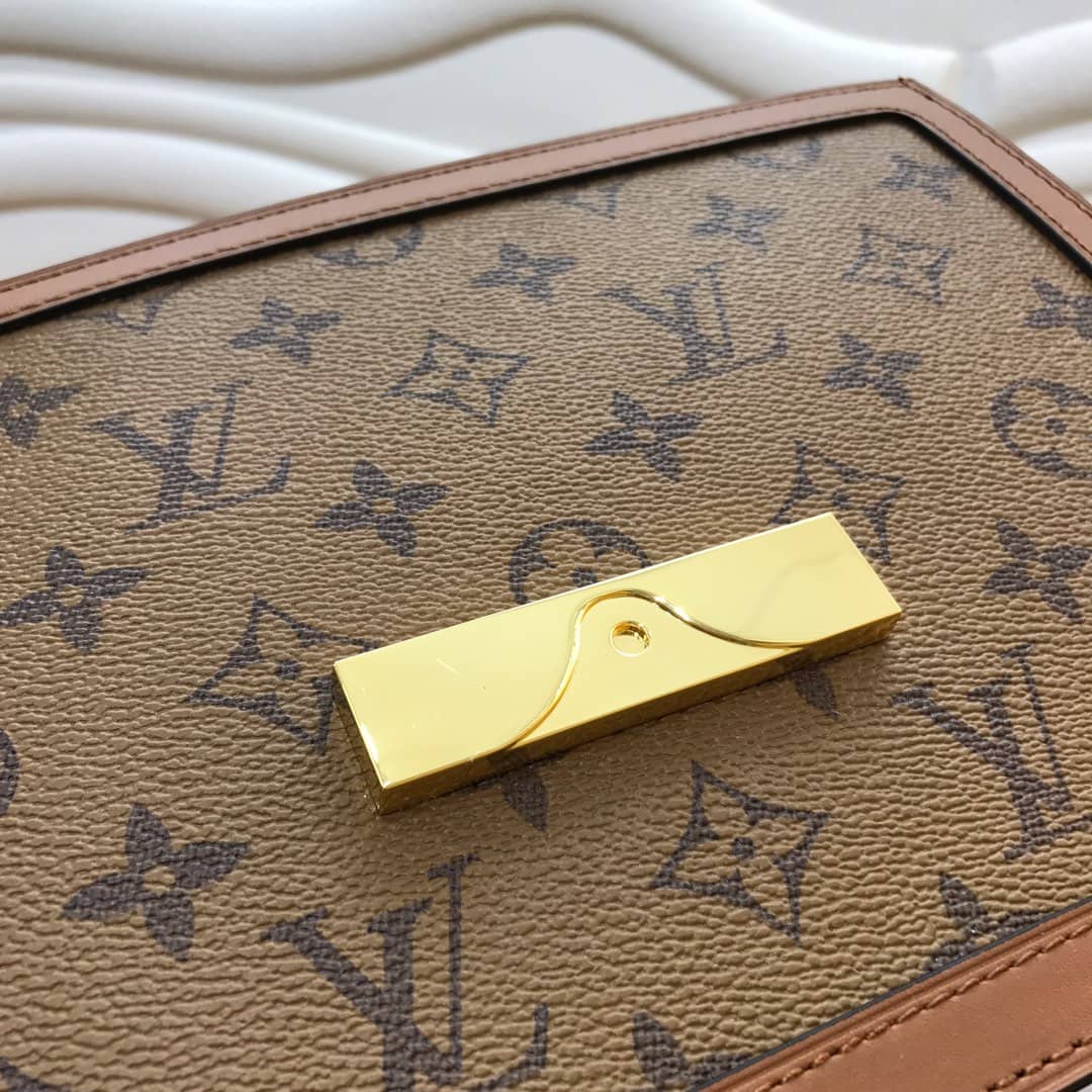Louis Vuitton Monogram MM Reverse Dauphine Shoulder Bag Replica M44391