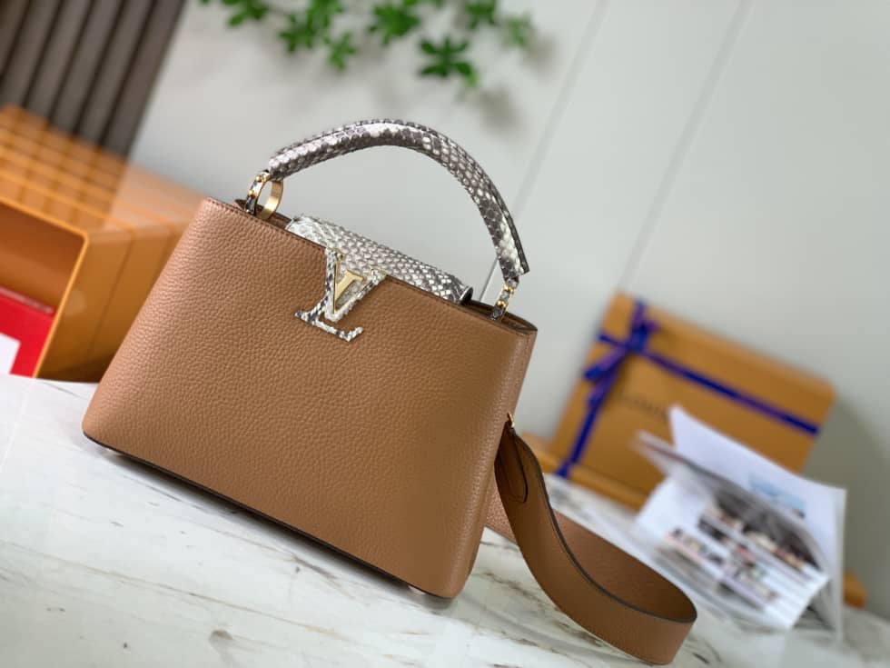 Louis Vuitton Capucines BB N80741 Replica Shoulder Bag