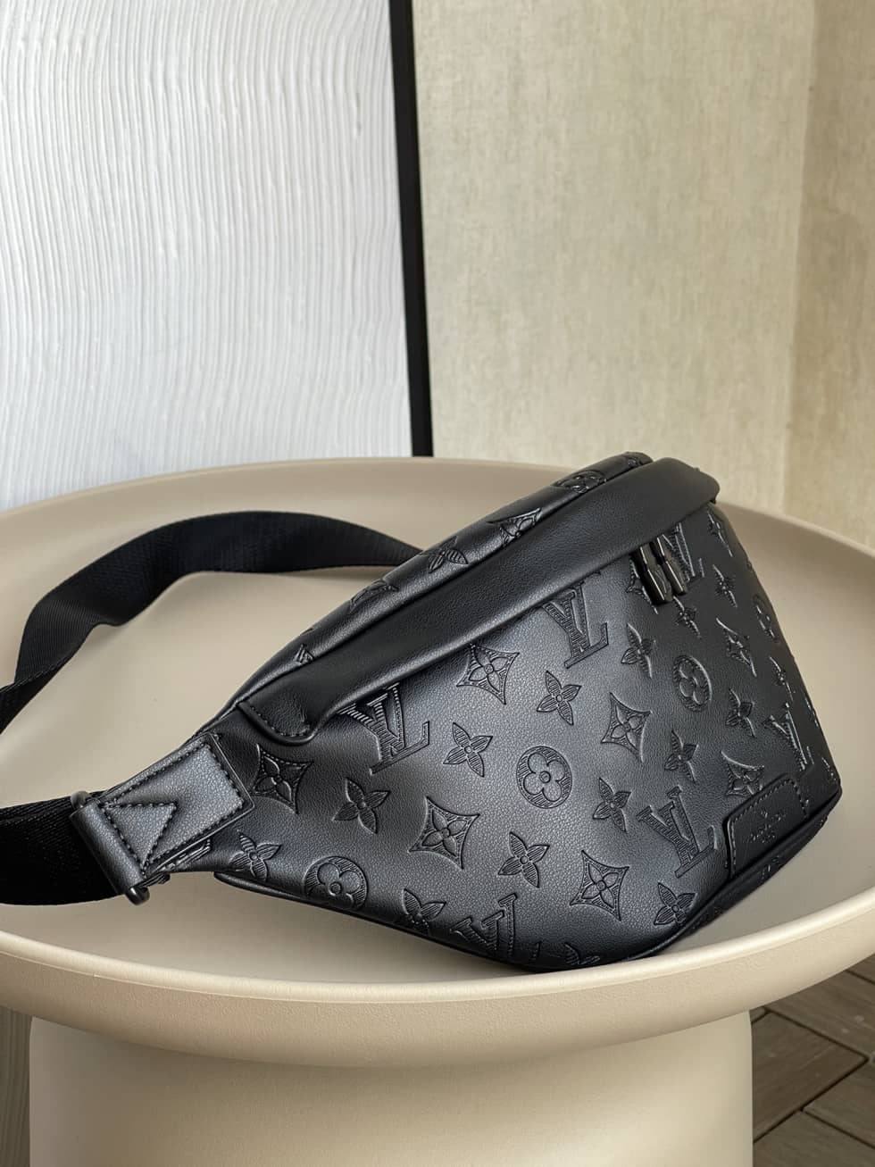 Louis Vuitton Discovery Bumbag PM Monogram Shadow Black M46036 Replica Belt Bag