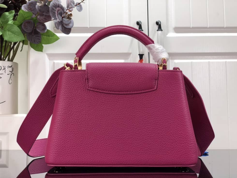 Louis Vuitton Capucines BB Rose M59066 Replica Shoulder Bag