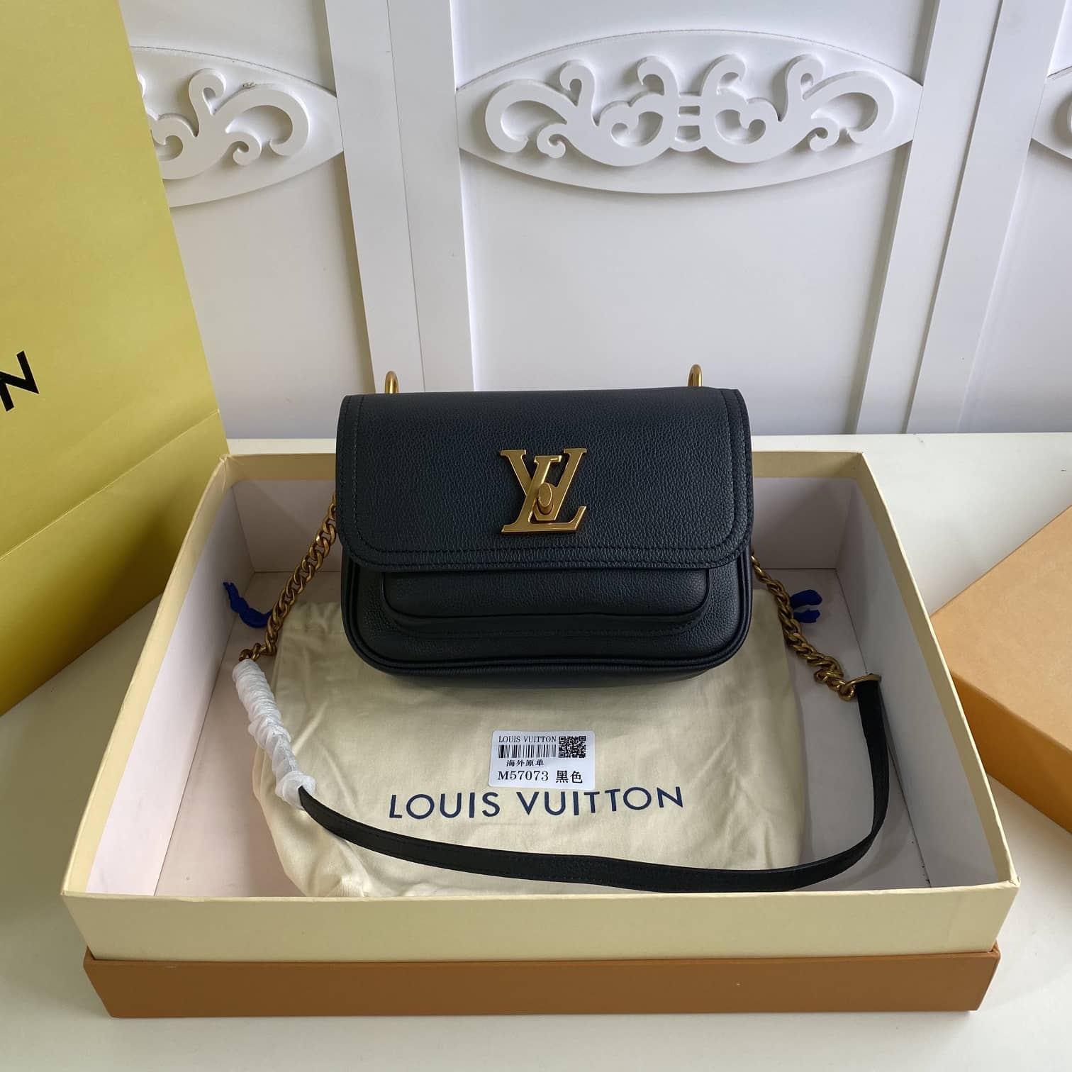 Louis Vuitton Lockme Chain PM Replica Handbag Black M57073