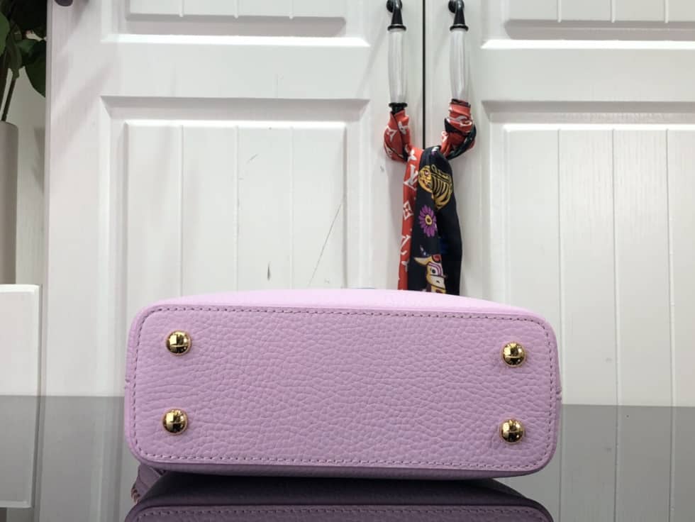 Louis Vuitton Capucines Mini M57945 Replica Shoulder Bag