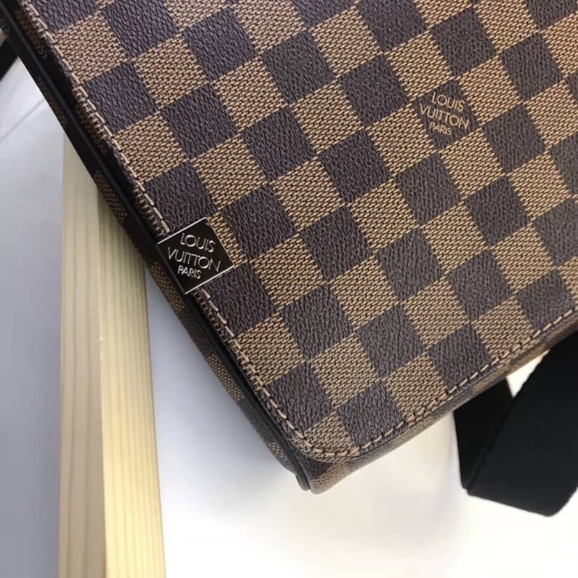 Louis Vuitton District MM Damier Ebene Canvas Bag Replica N41032