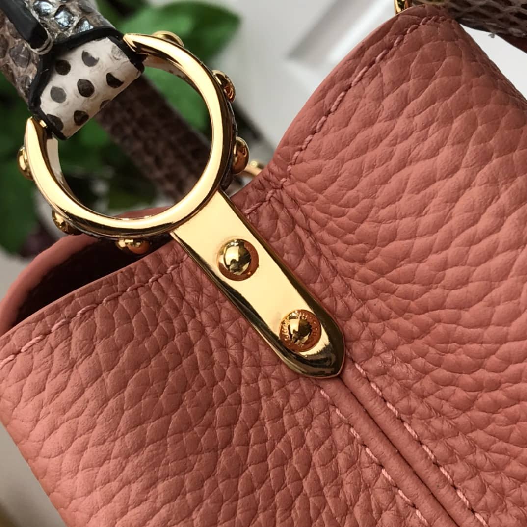 Louis Vuitton Capucines MM Taurillon Leather Tote M94227