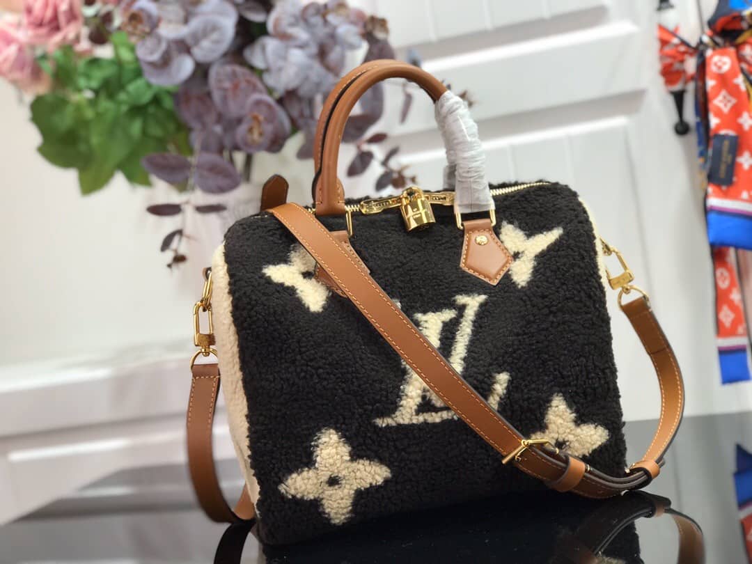 Louis Vuitton Replica Bags Speedy 25 Giant Monogram Teddy M55423