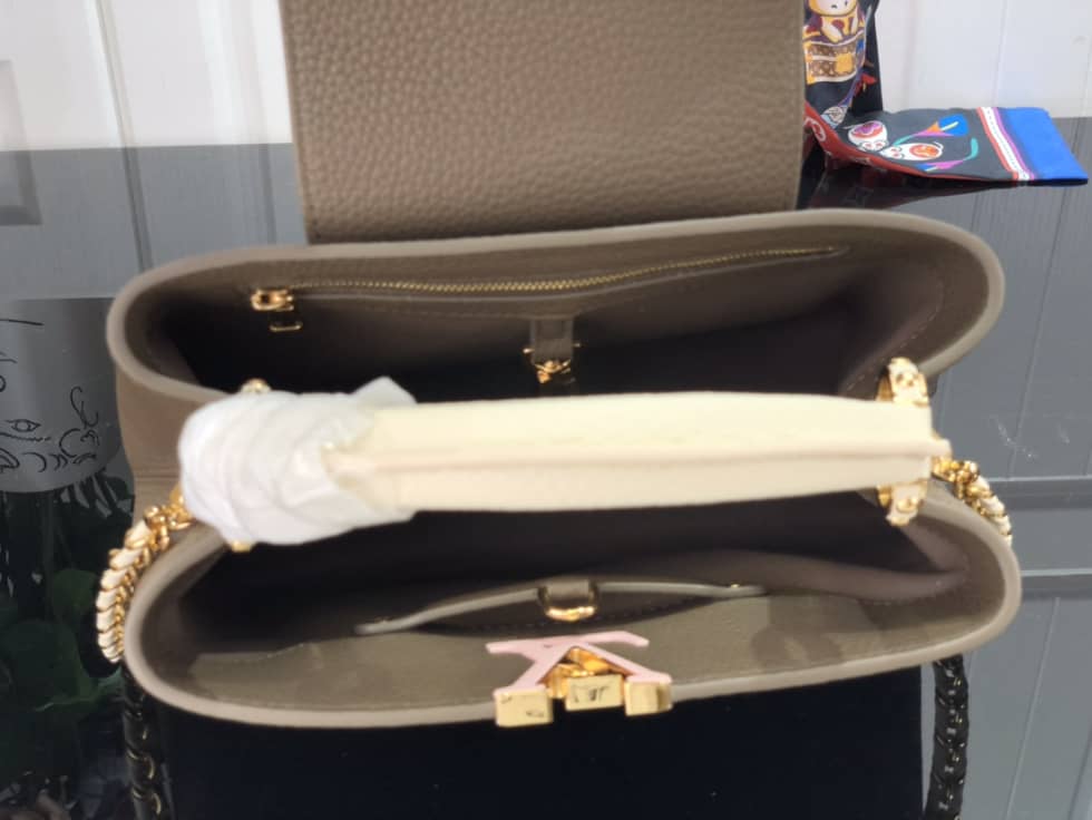 Louis Vuitton Capucines BB M59709 Replica Shoulder Bag