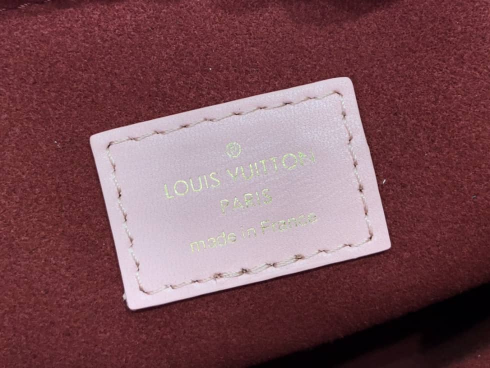 Louis Vuitton Embossed Lambskin Coussin PM Pink M58628 Replica Shoulder Bag