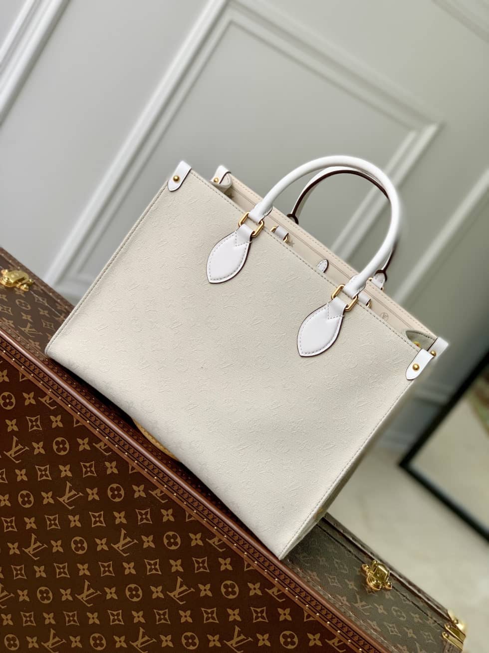 Louis Vuitton OnTheGo MM M20815 Replica Tote