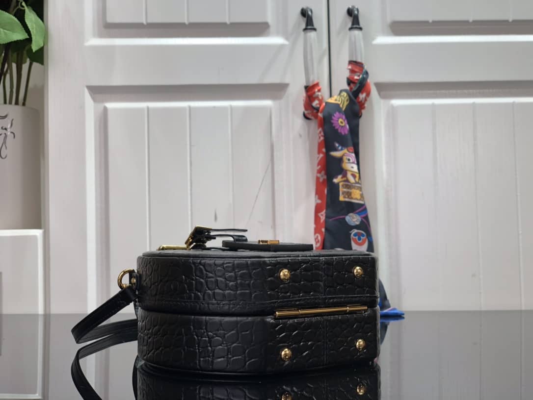 Best Replica Louis Vuitton Petite Boite Chapeau Crocodilien Brillant Replica Bag Black N93597(ColaReps)