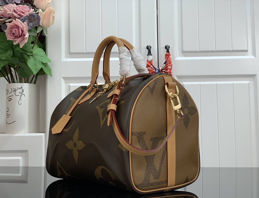 Louis Vuitton Monogram Giant Speedy Bandouliere 30 Replica Bag M44602