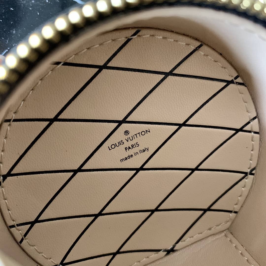 Louis Vuitton Petite Boite Chapeau Necklace Replica Bag M68577