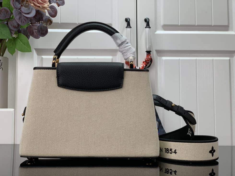 Louis Vuitton Capucines BB Black M59872 Replica Shoulder Bag