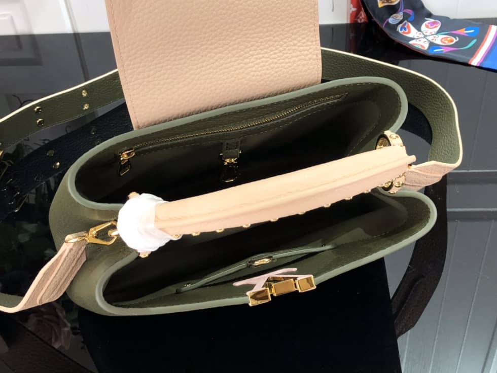 Louis Vuitton Capucines BB M58578 Replica Shoulder Bag