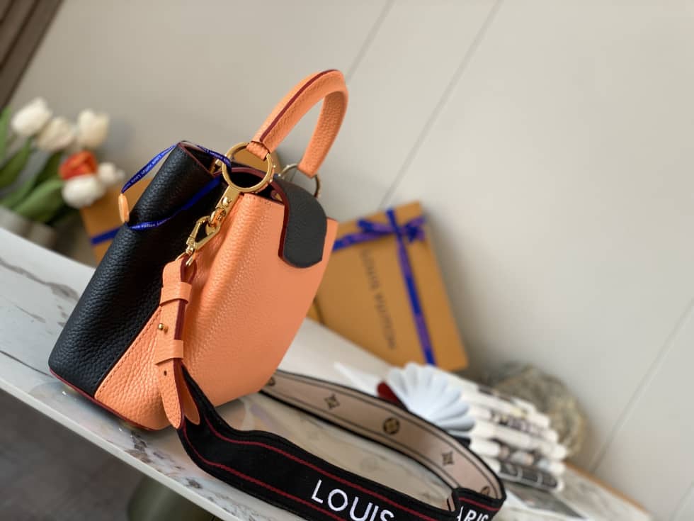 Louis Vuitton Capucines BB Black M58608 Replica Crossbody Bag