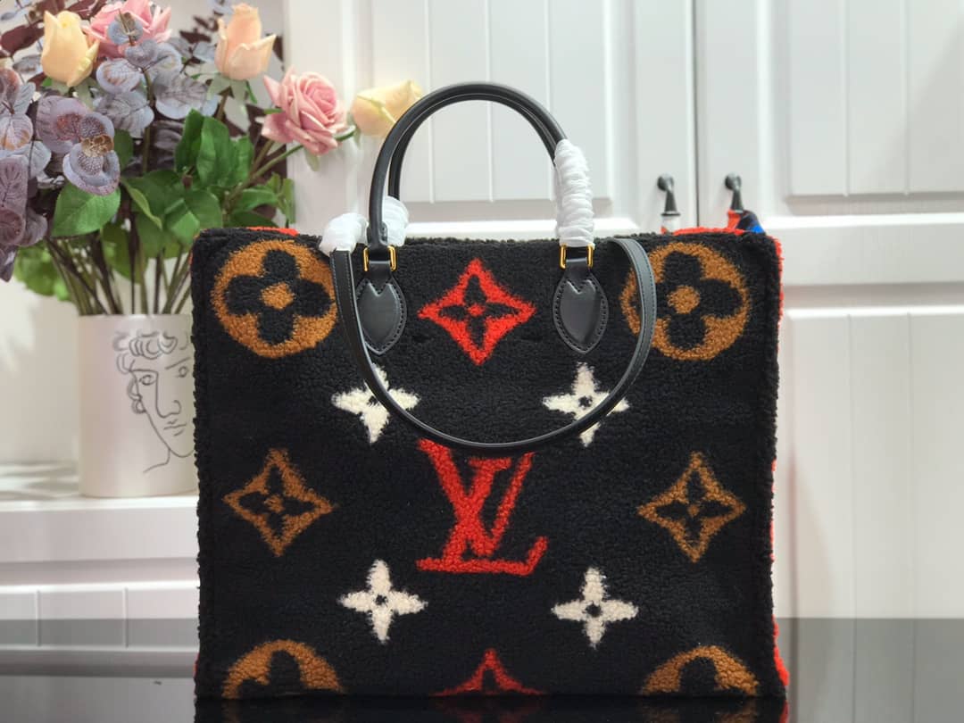 Louis Vuitton Onthego Teddy Shearling Limited GM Tote Replica Black M55421