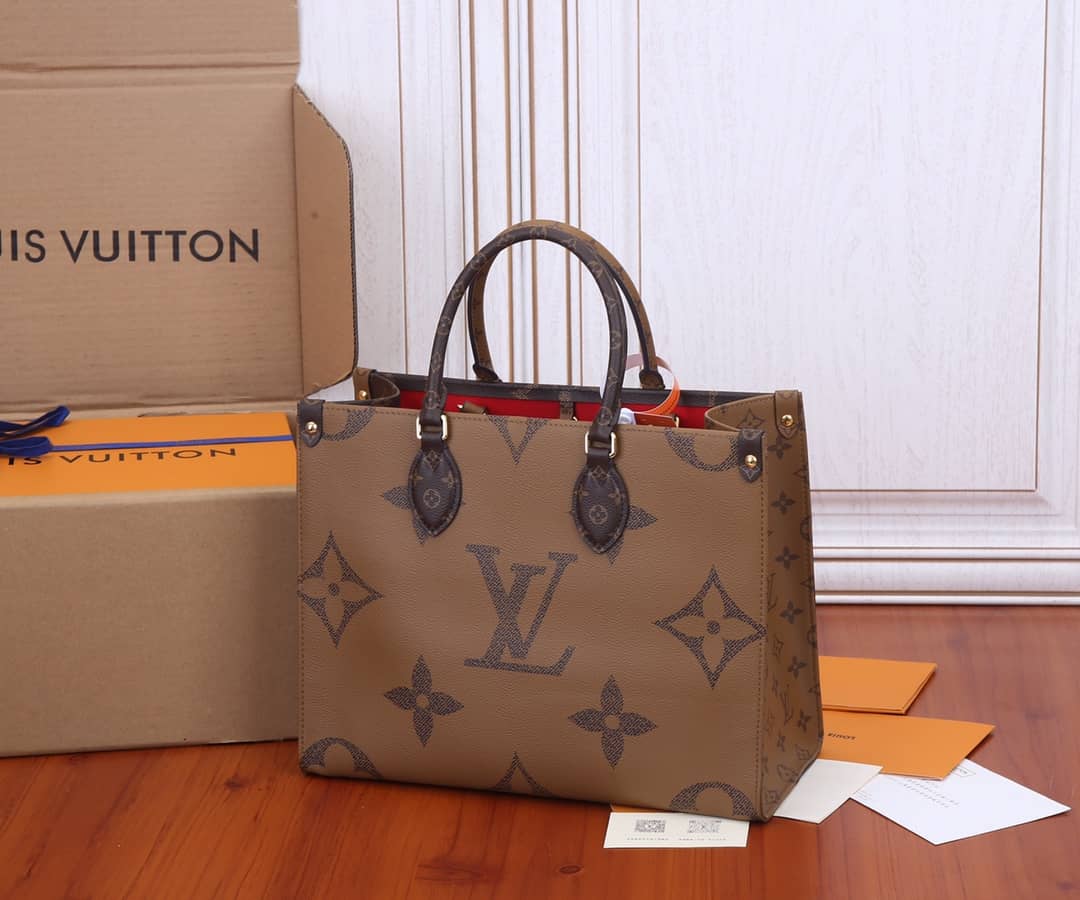Louis Vuitton Monogram Giant Canvas Onthego MM Bag Replica M45039