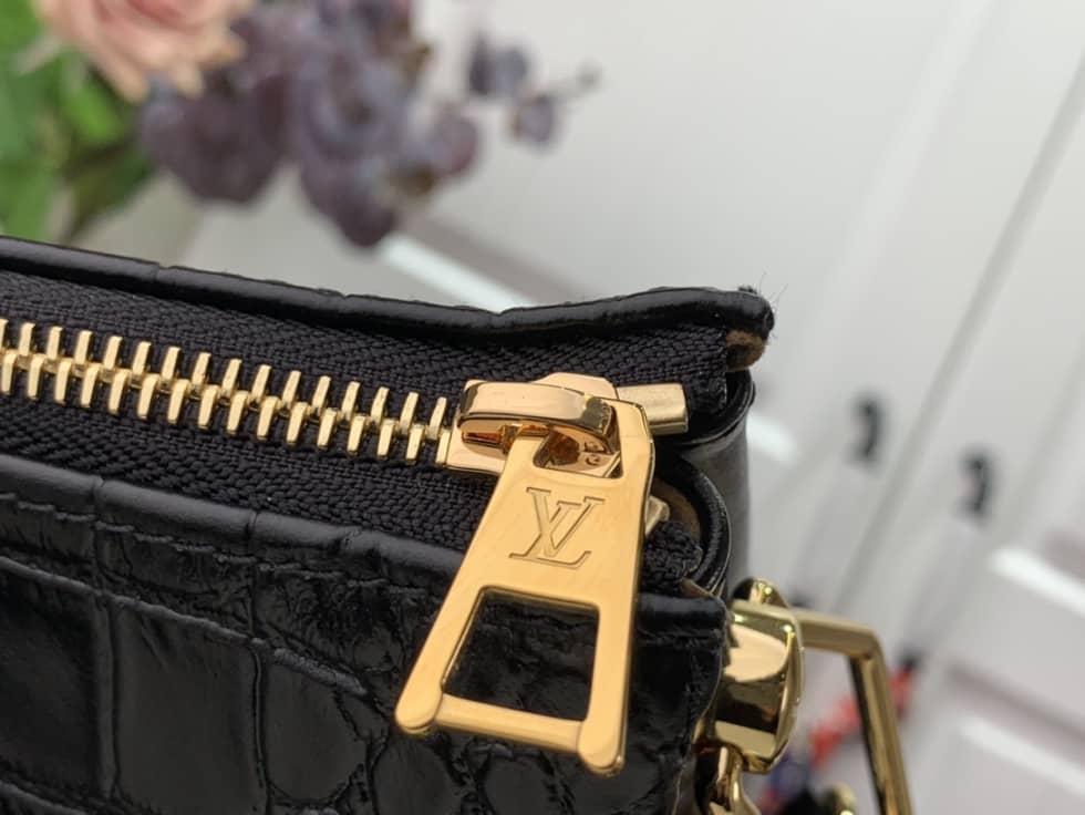 Louis Vuitton Coussin PM M57790 Replica Shoulder Bag